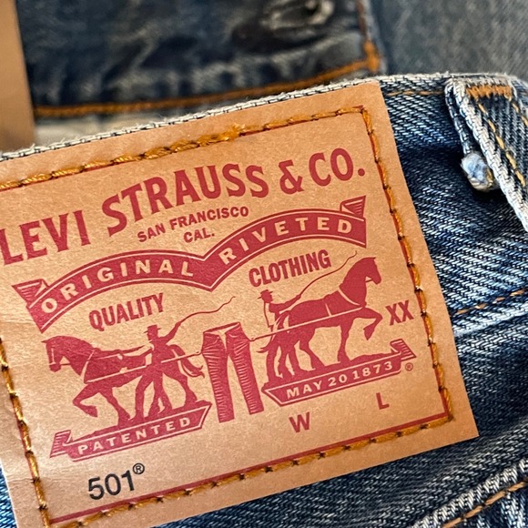 Levi's 501 Original Fit Womens Jeans Medium Wash Denim Patchwork‎ Size 25x30 NWT - Picture 11 of 11